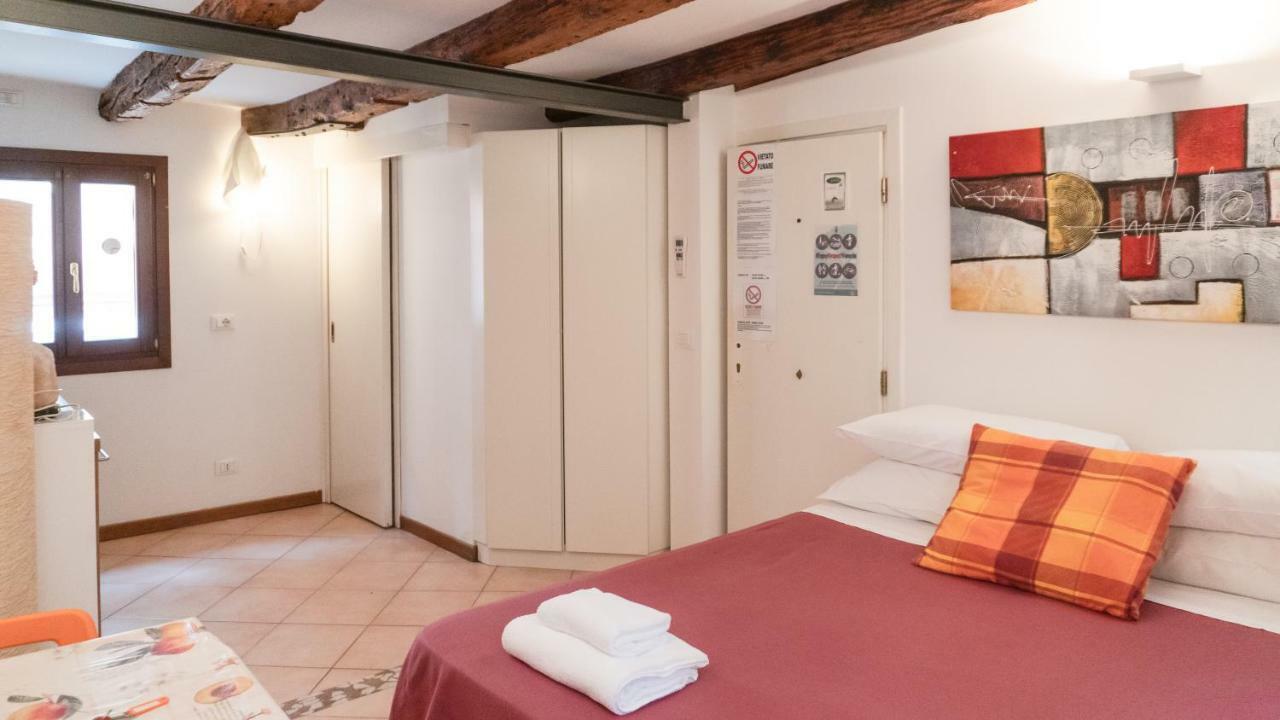 In The Heart Of Biennale Ac Wi-Fi Apartment Venice Exterior photo